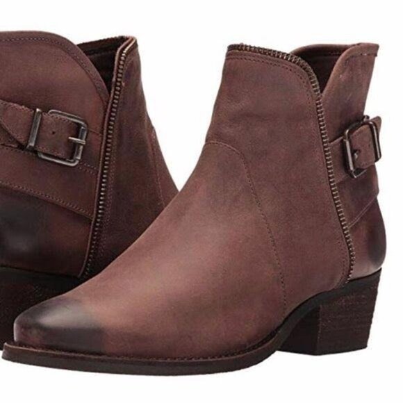 Walking Cradles Elites Gaston Brown Distressed Booties New - Picture 7 of 8